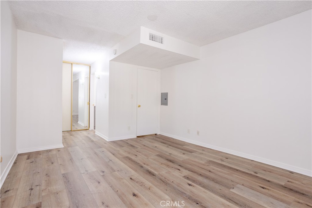 7205 Summertime Lane