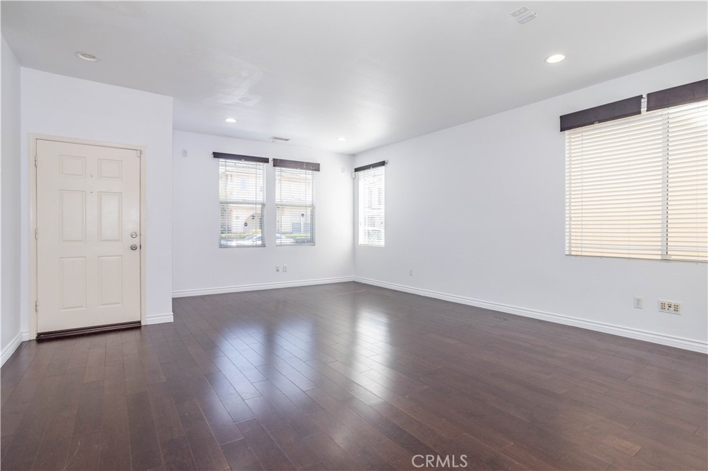 2547 Canterbury Lane
