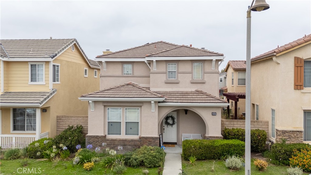 2547 Canterbury Lane
