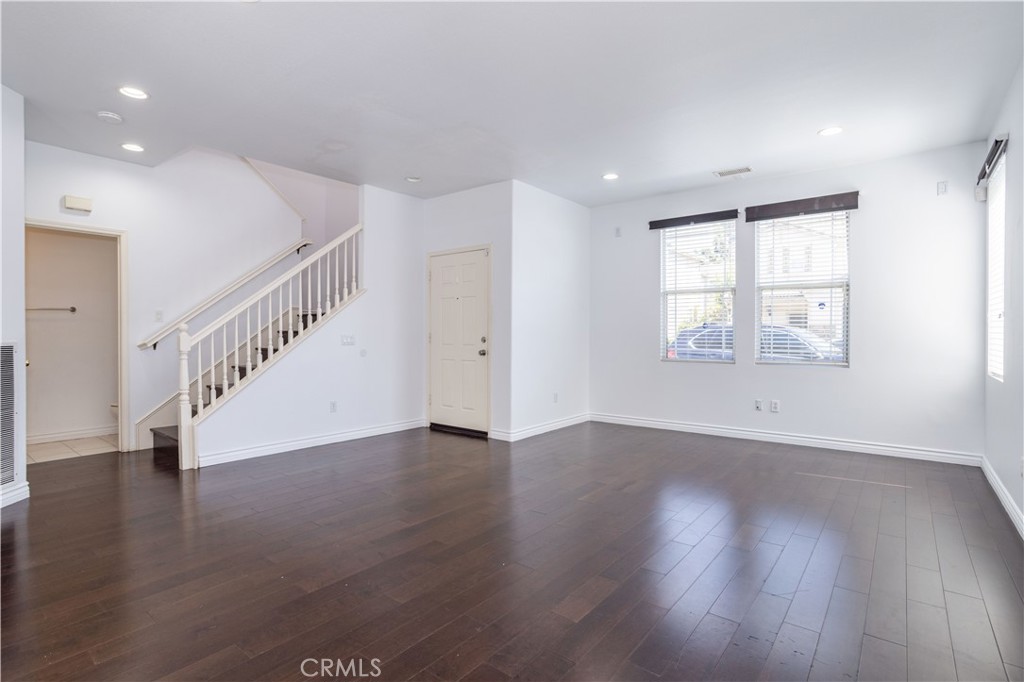 2547 Canterbury Lane