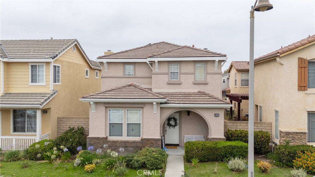 2547 Canterbury Lane