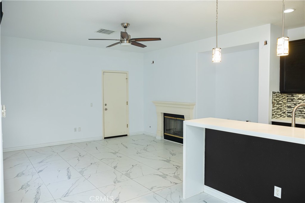 2547 Canterbury Lane