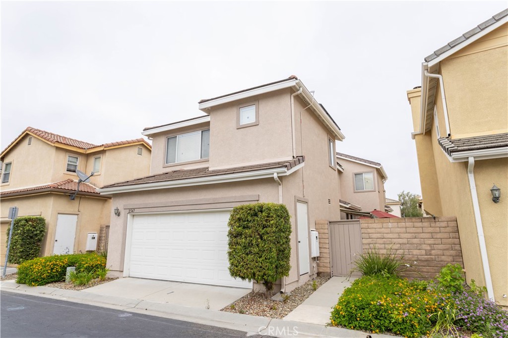 2547 Canterbury Lane