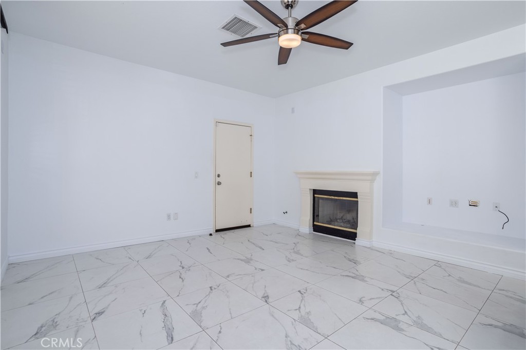 2547 Canterbury Lane
