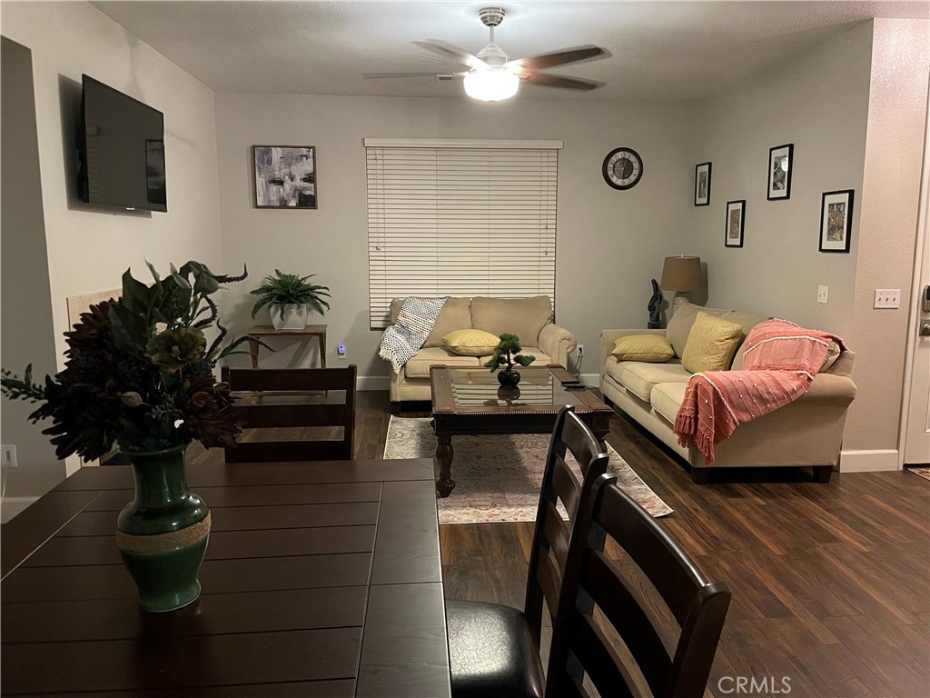 612 W Packwood