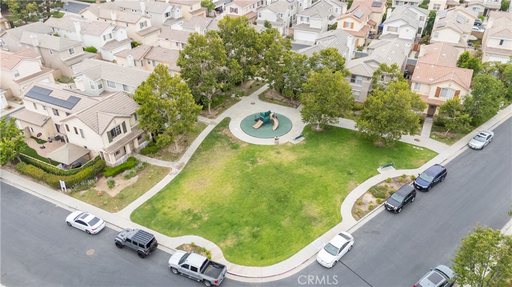 2547 Canterbury Lane