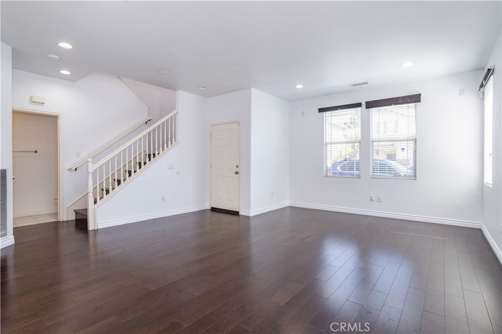 2547 Canterbury Lane