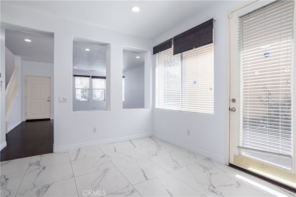 2547 Canterbury Lane