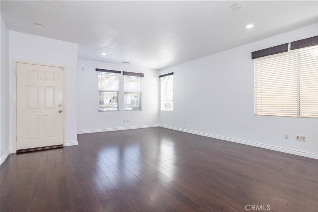 2547 Canterbury Lane