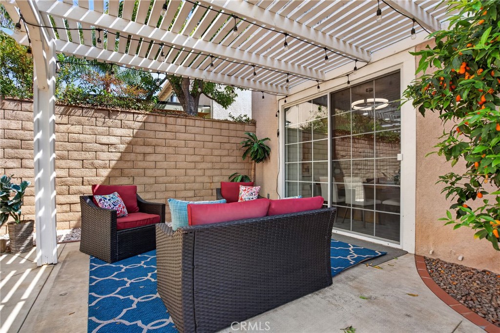 2749 Ophelia Court