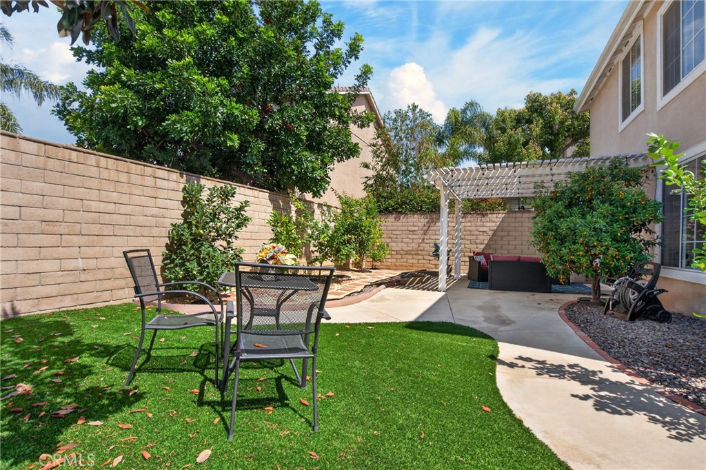 2749 Ophelia Court