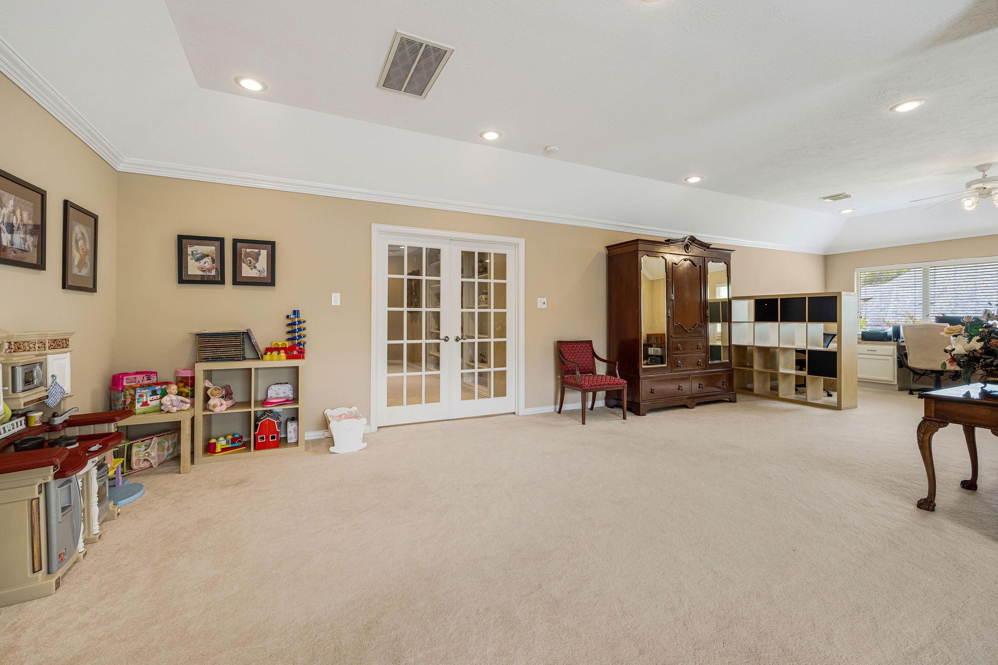 1214 Gray Moss Lane