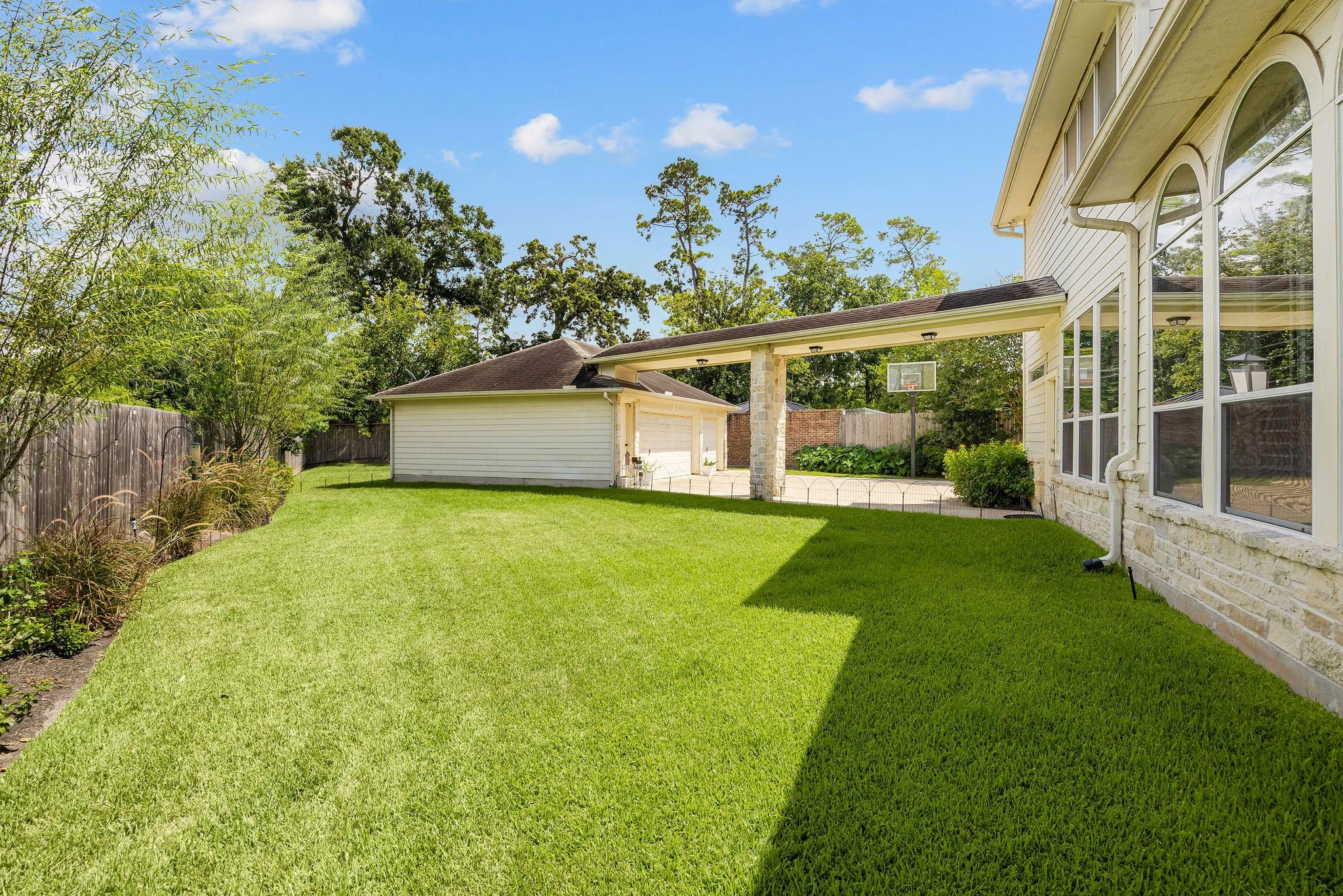 1214 Gray Moss Lane