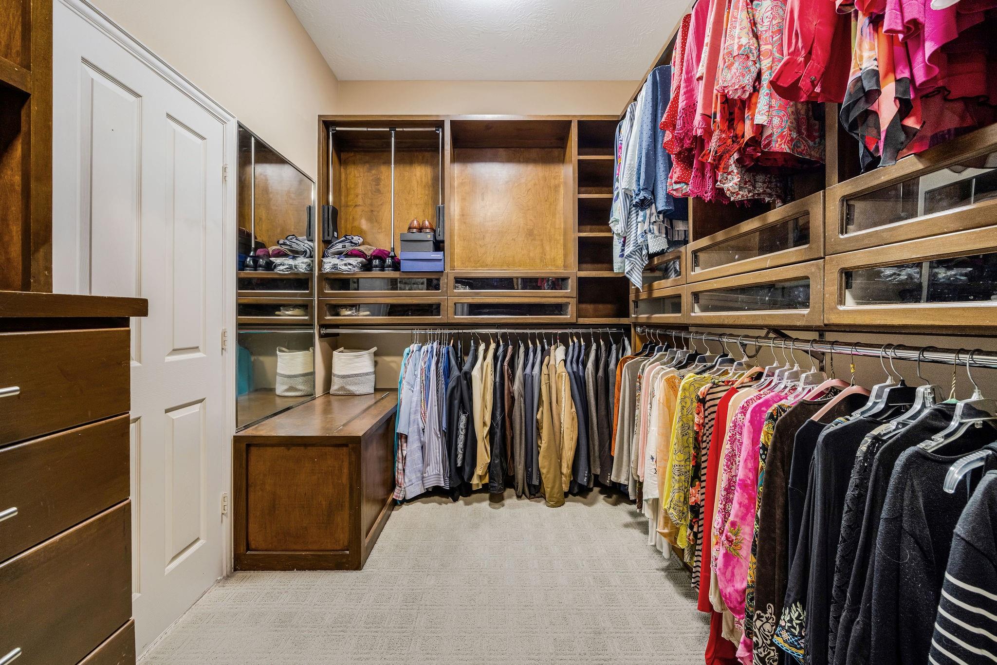 1214 Gray Moss Lane