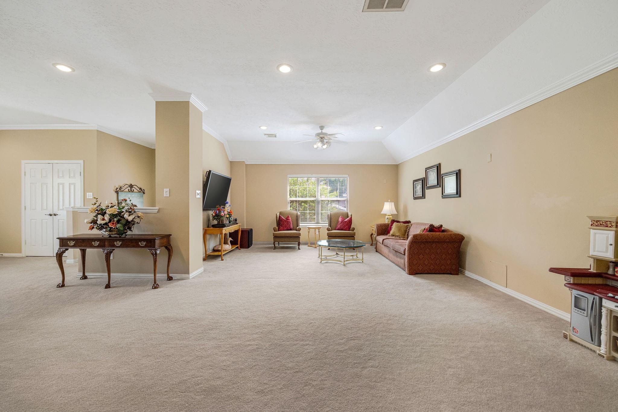 1214 Gray Moss Lane