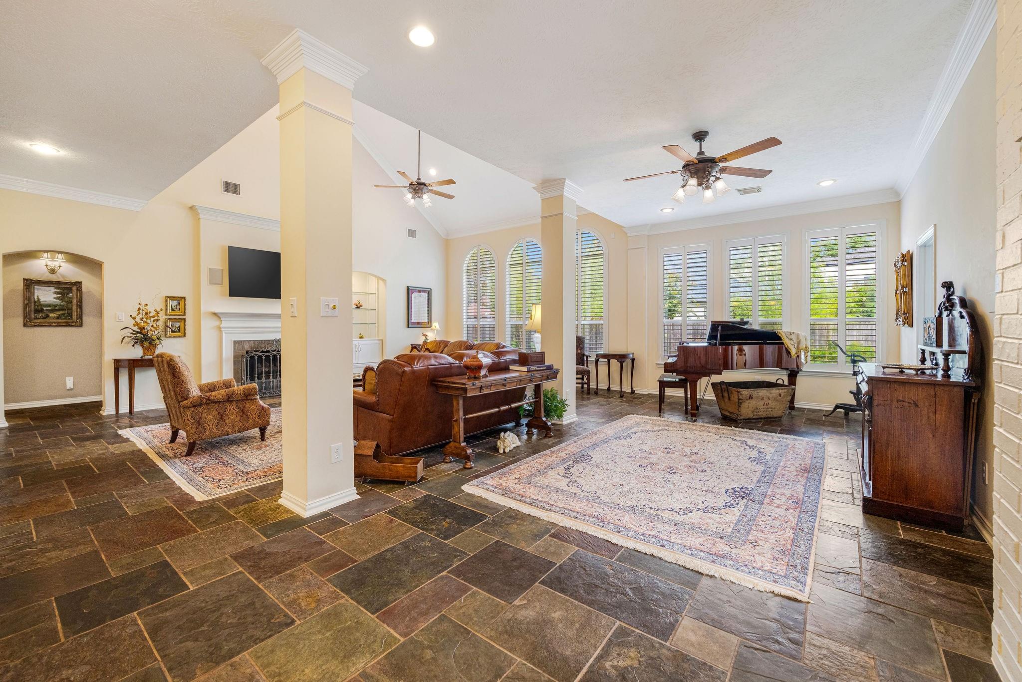 1214 Gray Moss Lane