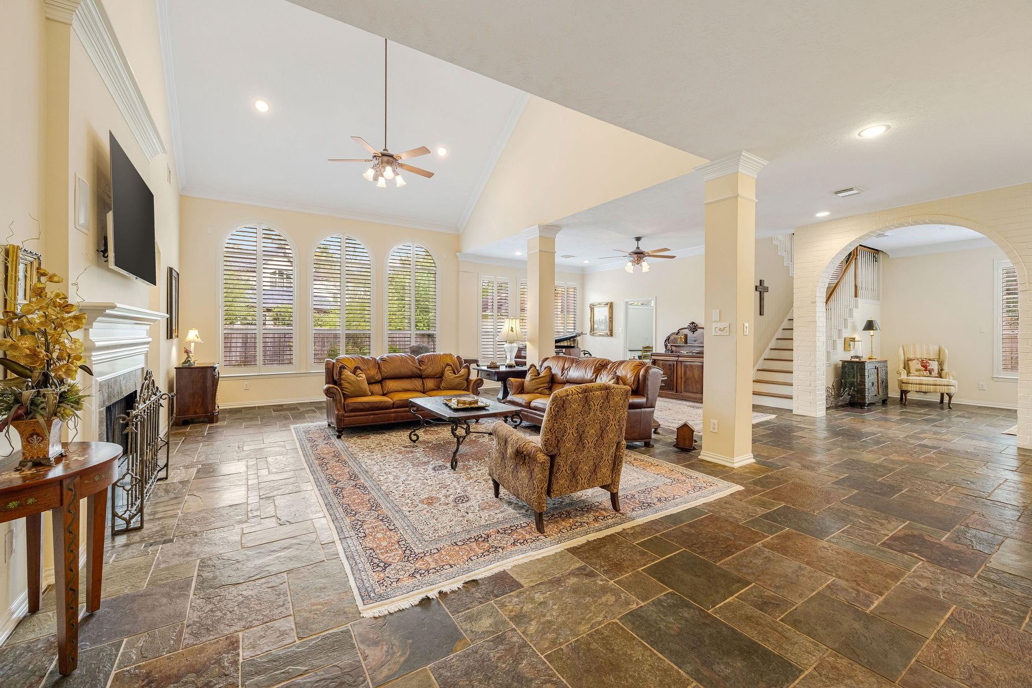 1214 Gray Moss Lane