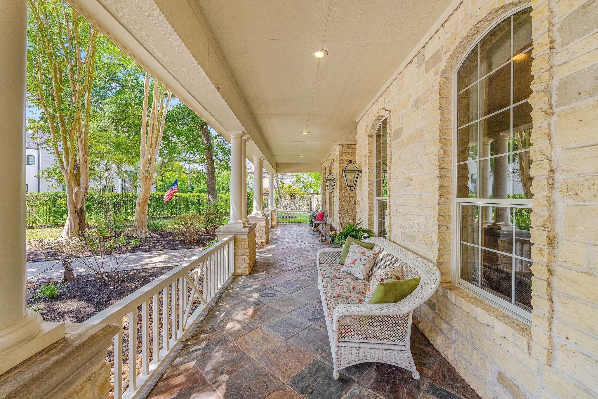 1214 Gray Moss Lane