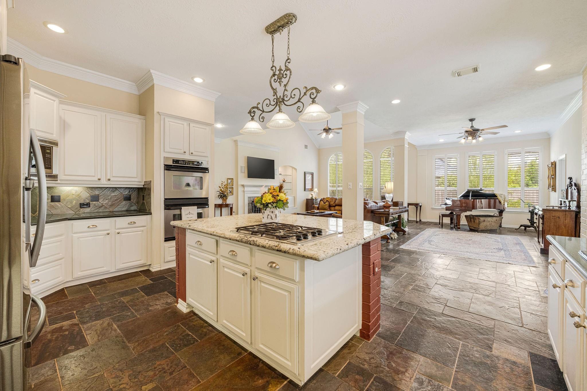 1214 Gray Moss Lane