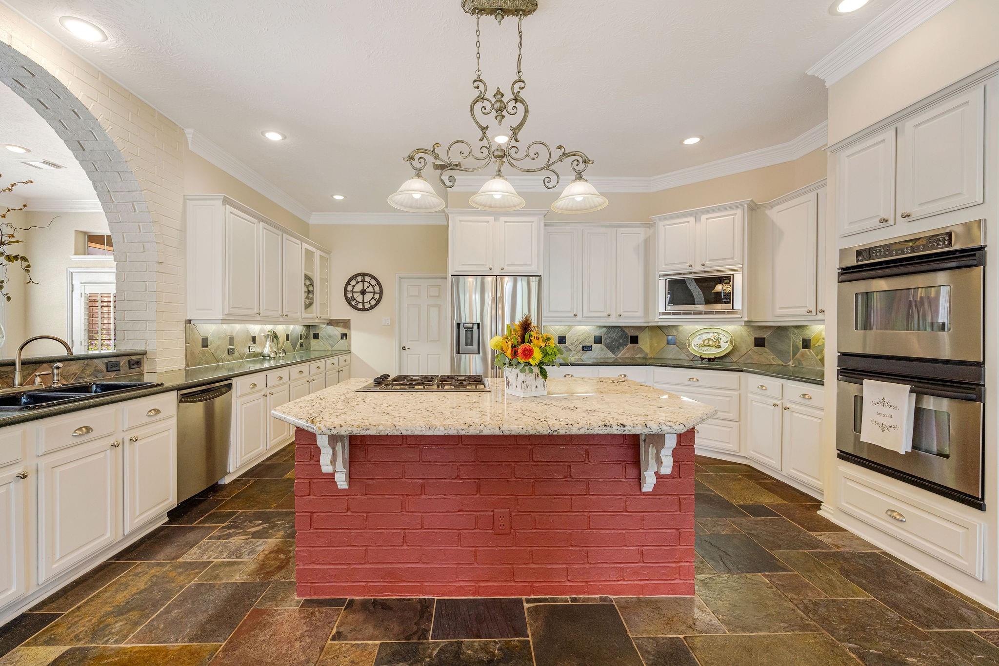 1214 Gray Moss Lane