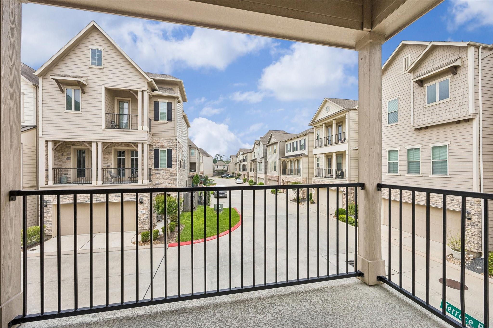1764 Trinity Bend