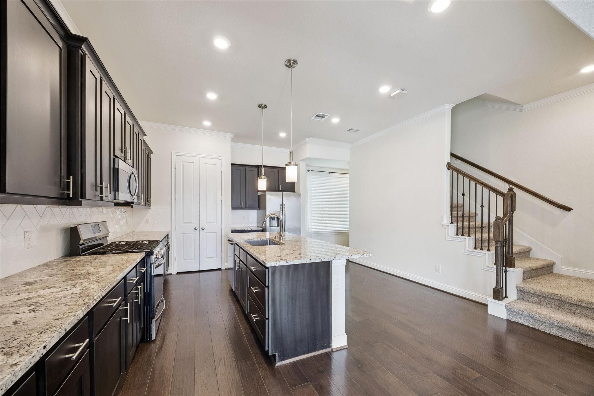 1764 Trinity Bend