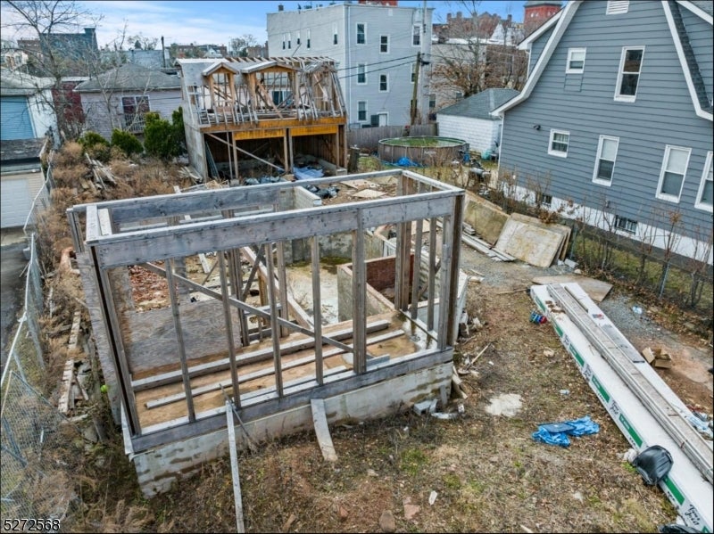 144 N 14Th St