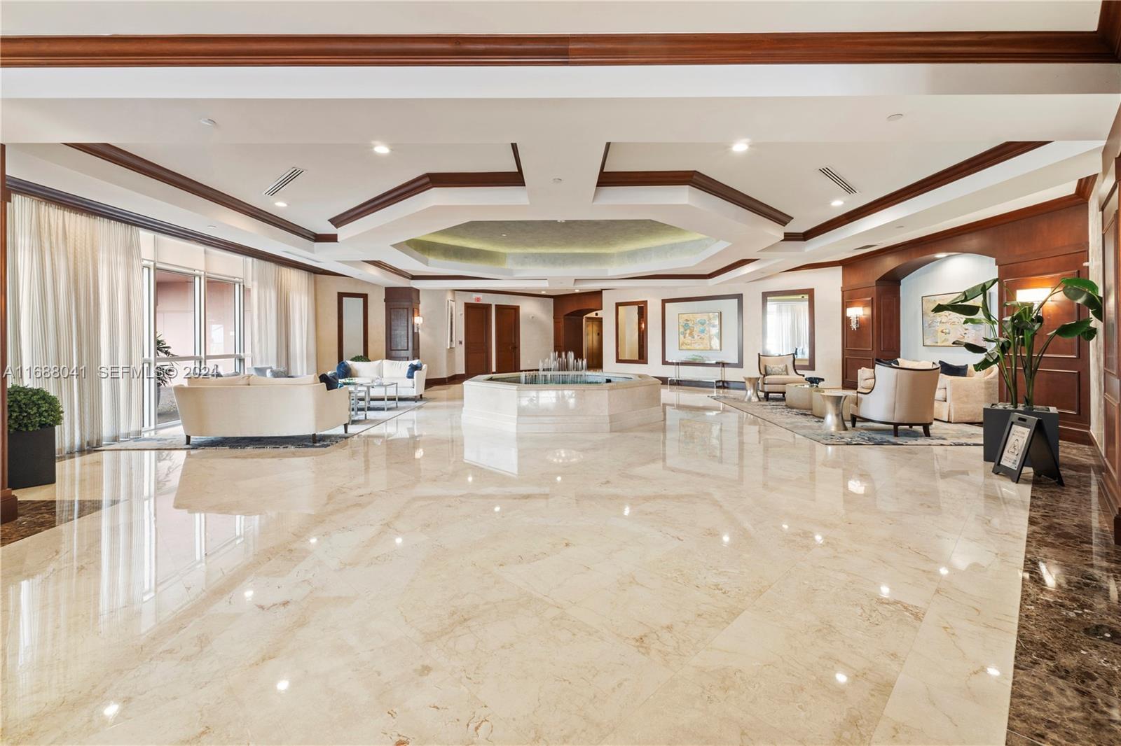 1460 S Ocean Boulevard 304, Lauderdale-By-The-Sea Unit: 304