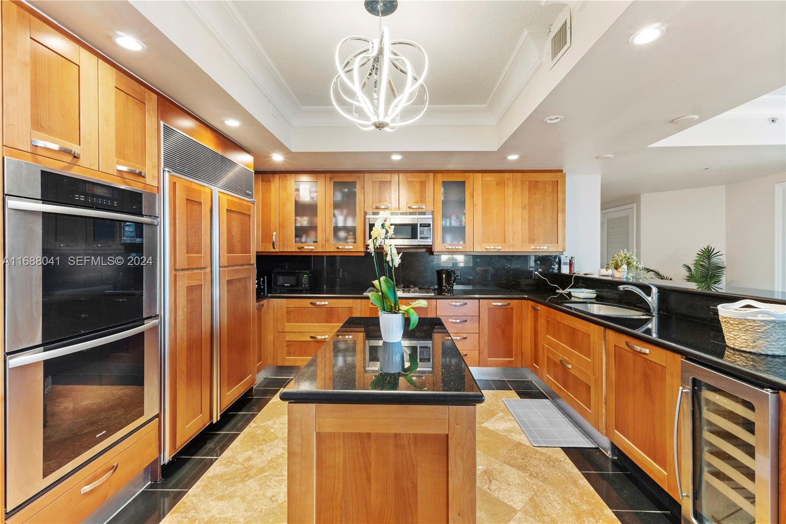 1460 S Ocean Boulevard 304, Lauderdale-By-The-Sea Unit: 304