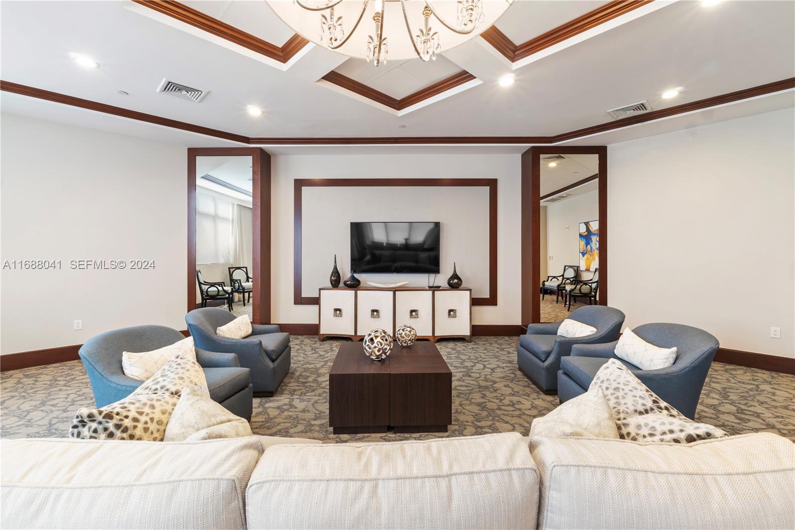1460 S Ocean Boulevard 304, Lauderdale-By-The-Sea Unit: 304