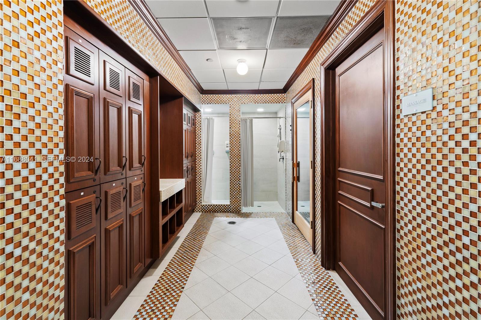 1460 S Ocean Boulevard 304, Lauderdale-By-The-Sea Unit: 304