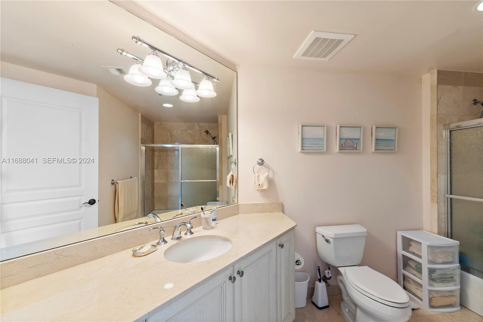 1460 S Ocean Boulevard 304, Lauderdale-By-The-Sea Unit: 304