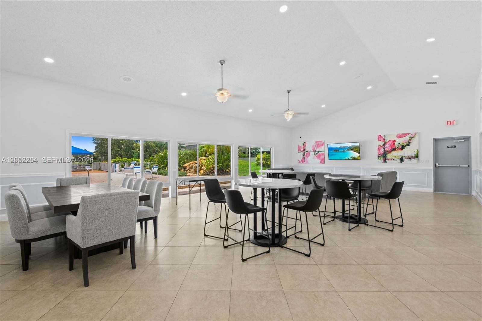 5285 Monterey Circle I-(60)