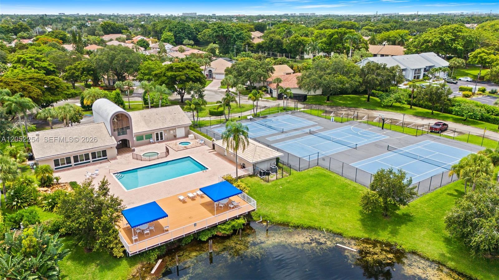 5285 Monterey Circle I-(60)