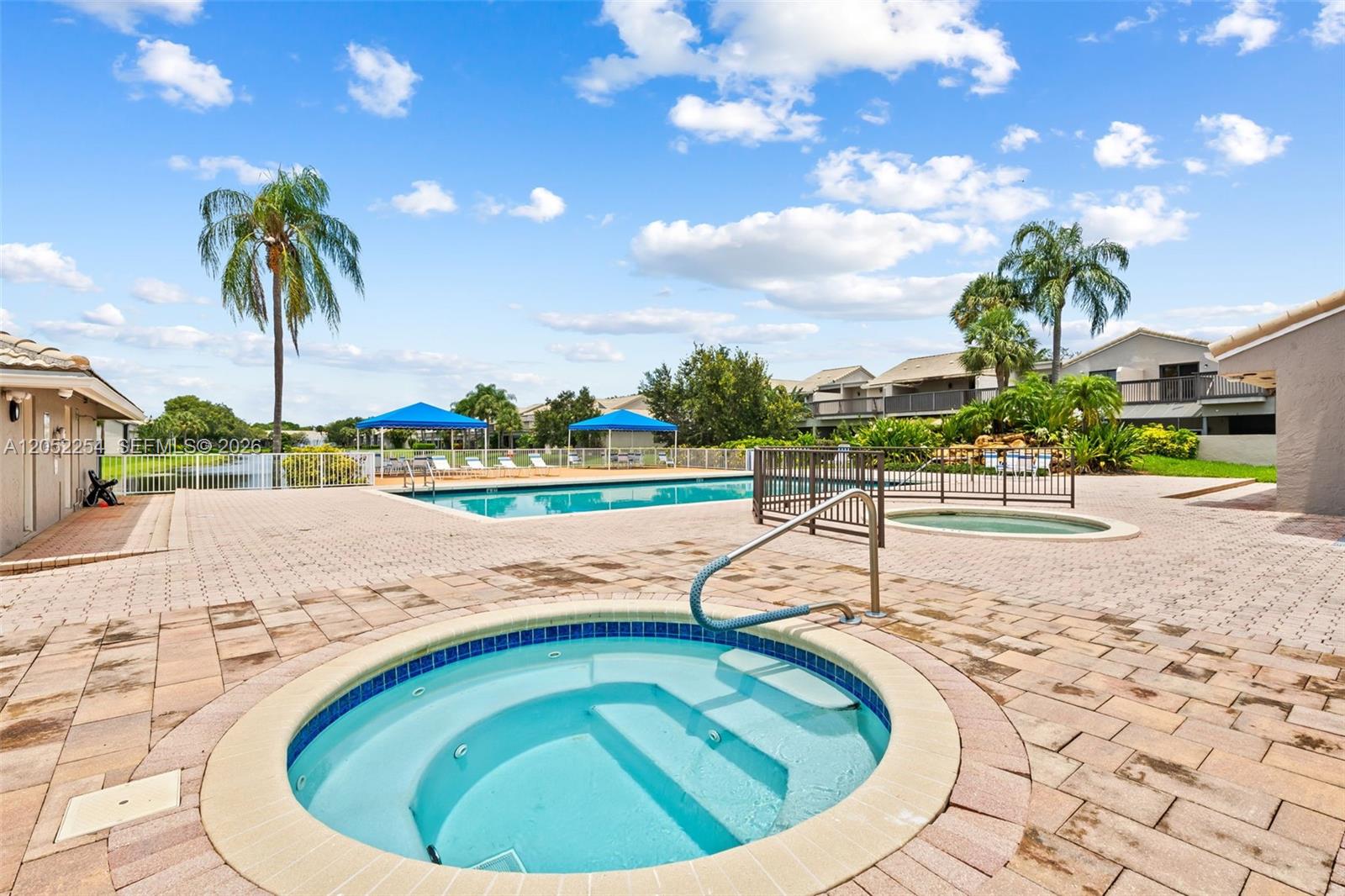 5285 Monterey Circle I-(60)
