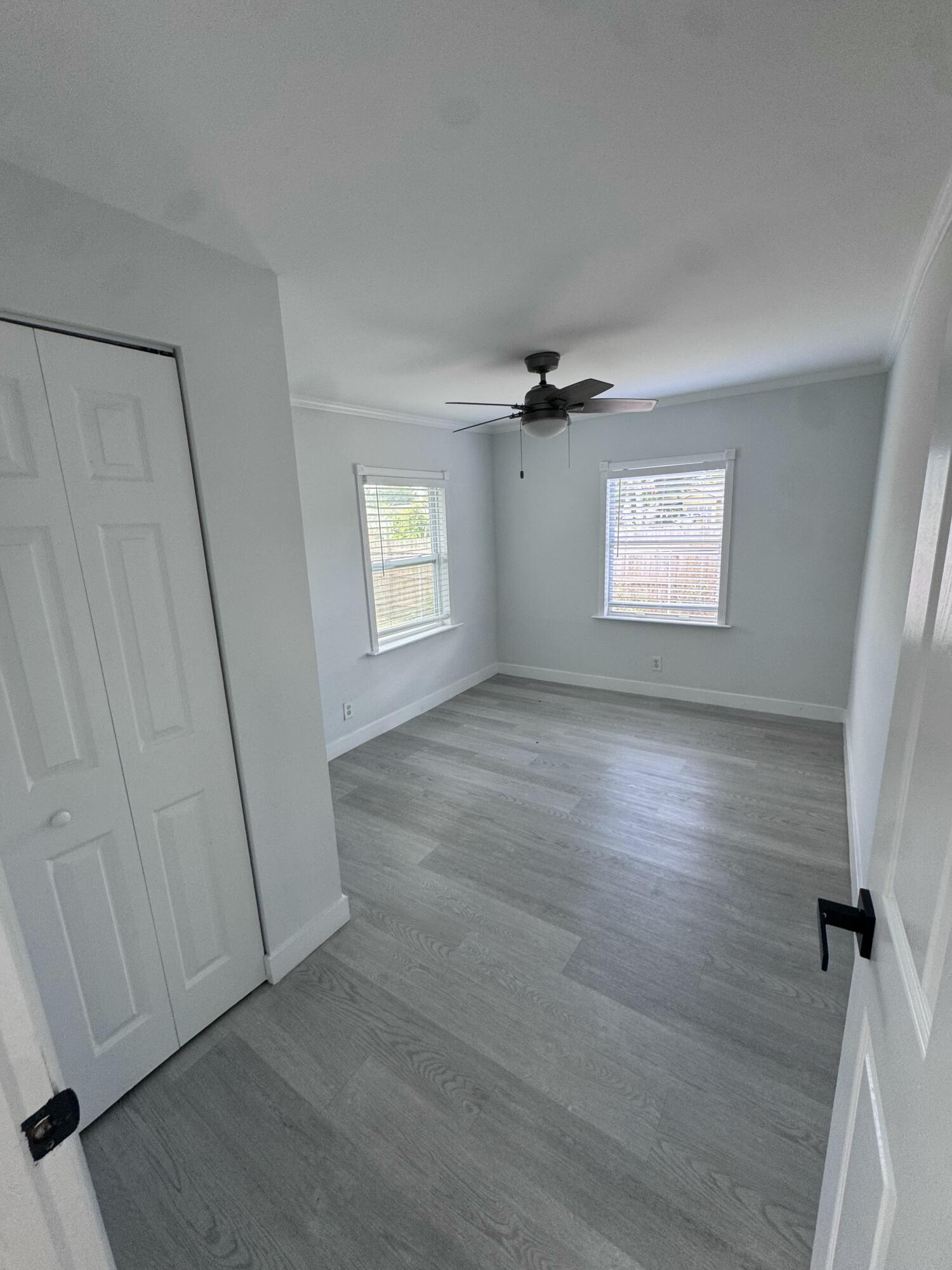 137 SW 9th Avenue