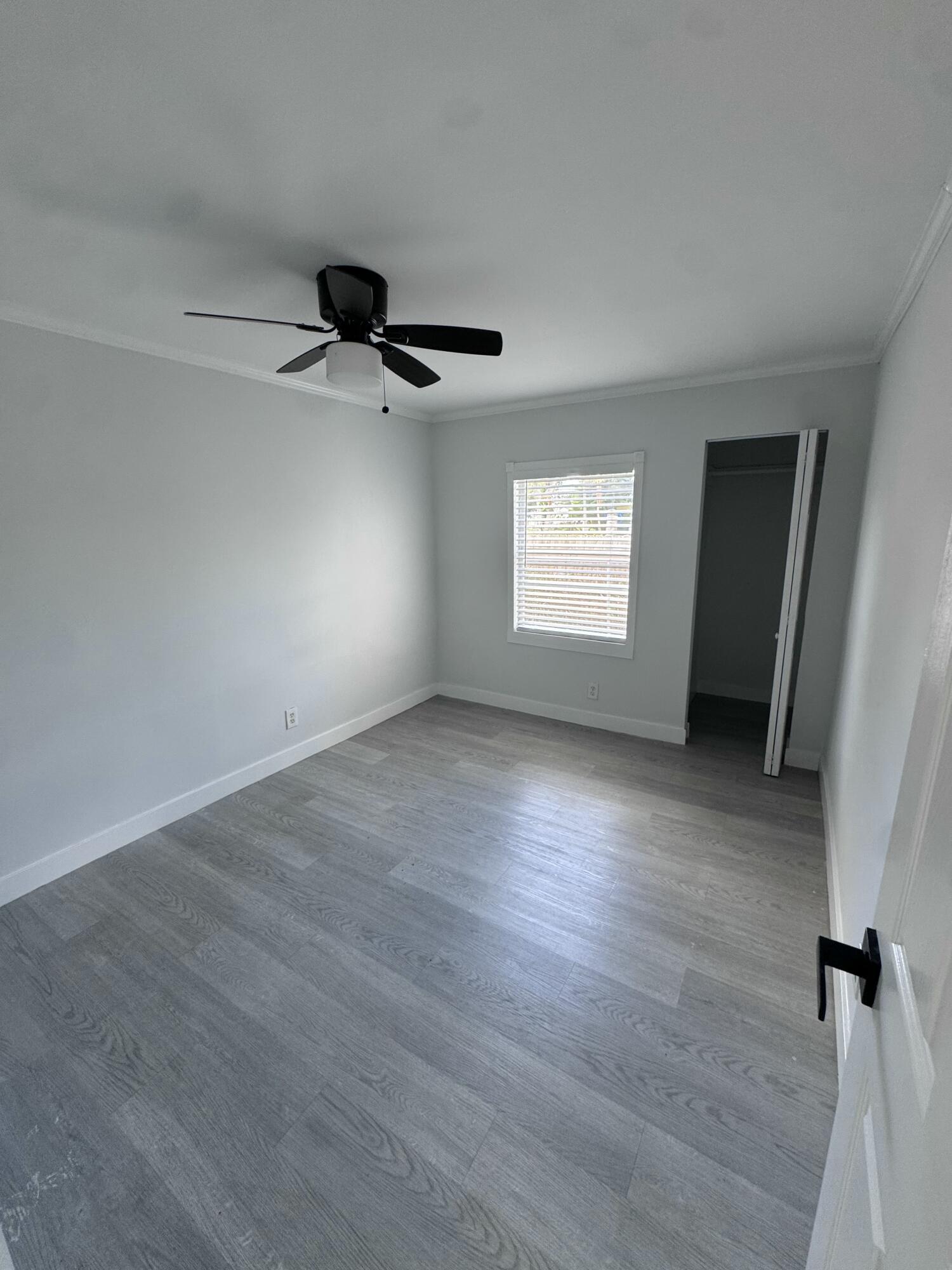 137 SW 9th Avenue
