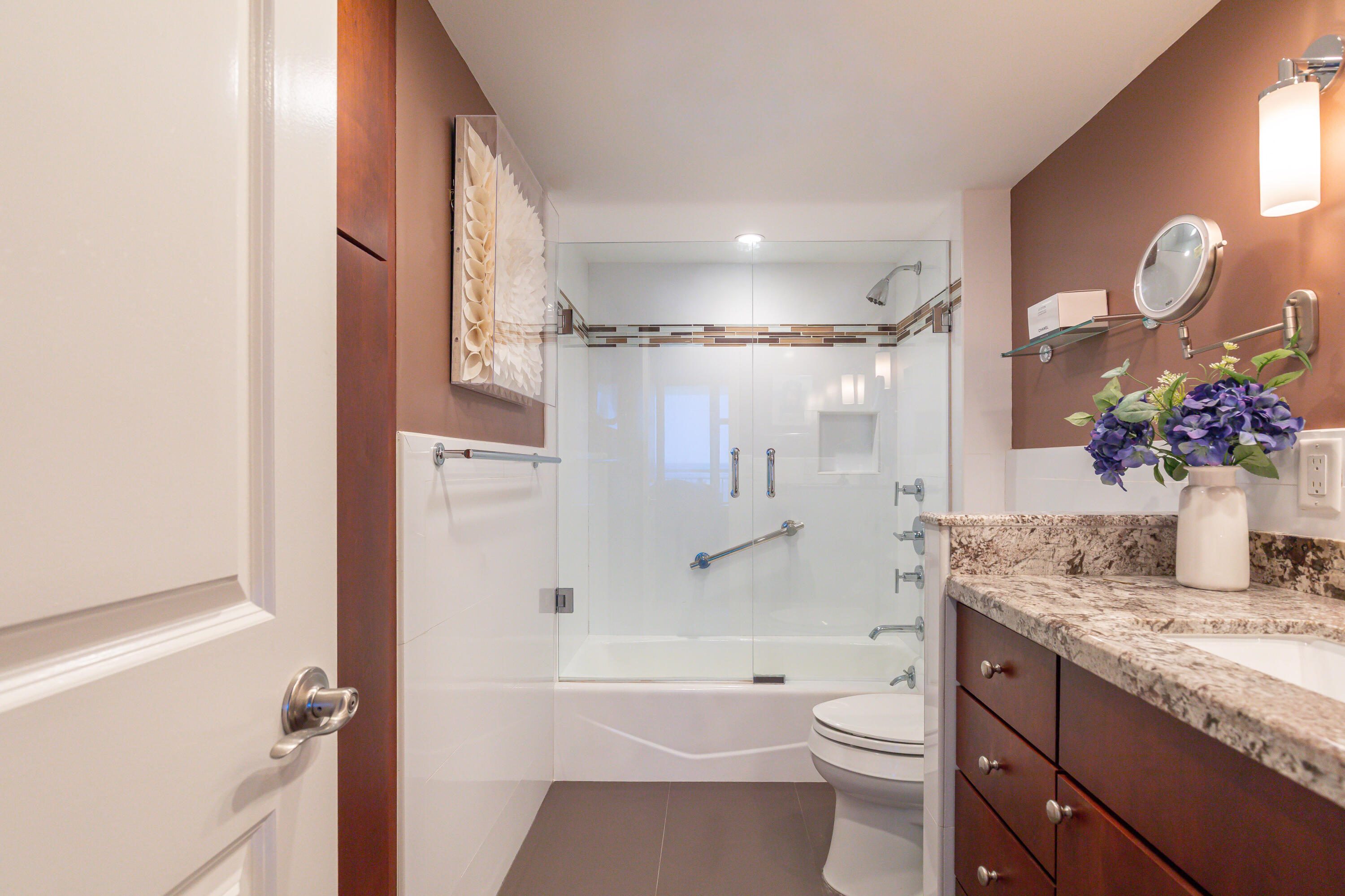 1620 S Ocean Boulevard 10m, Lauderdale-By-The-Sea Unit: 10m