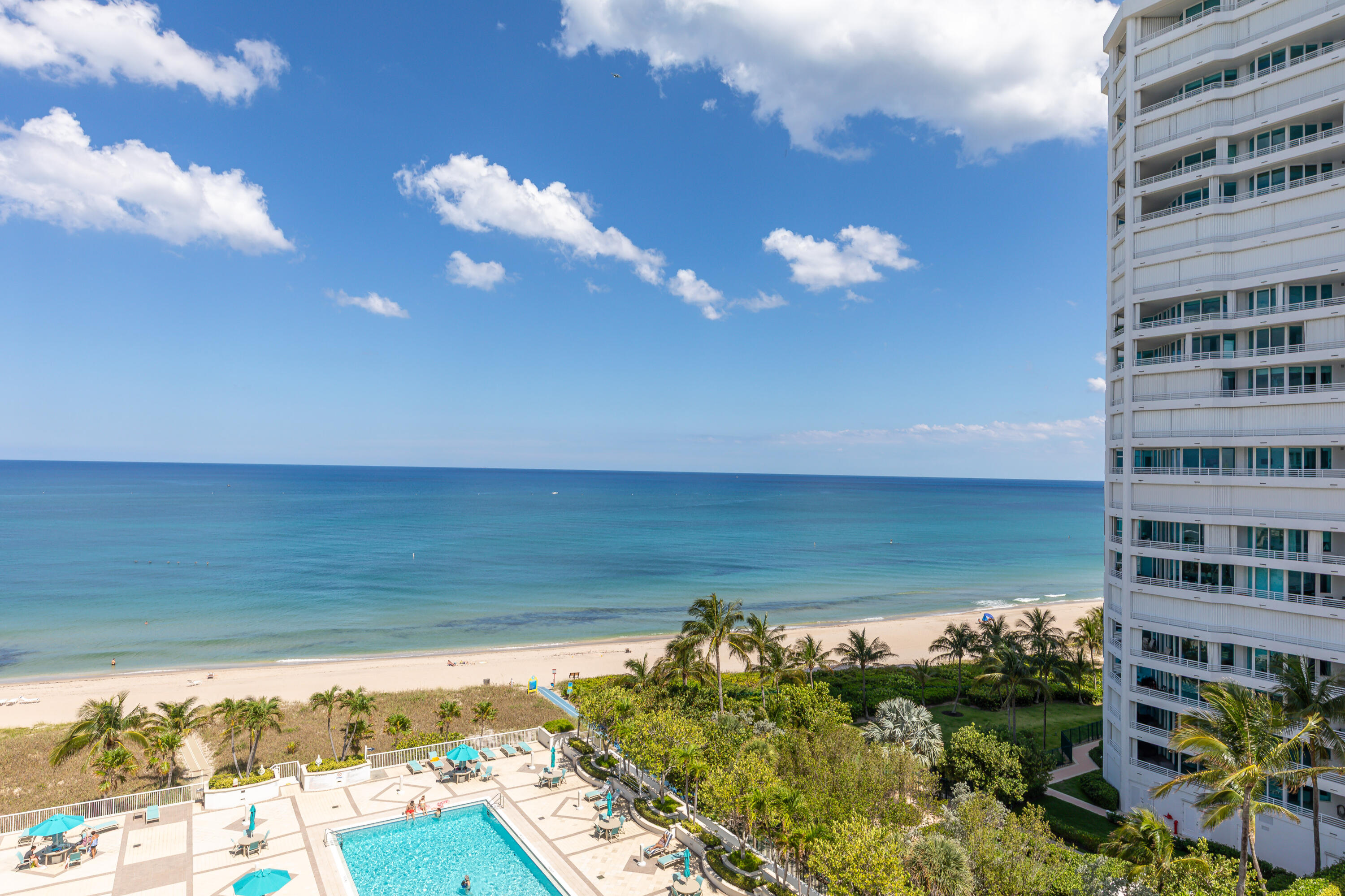 1620 S Ocean Boulevard 10m, Lauderdale-By-The-Sea Unit: 10m