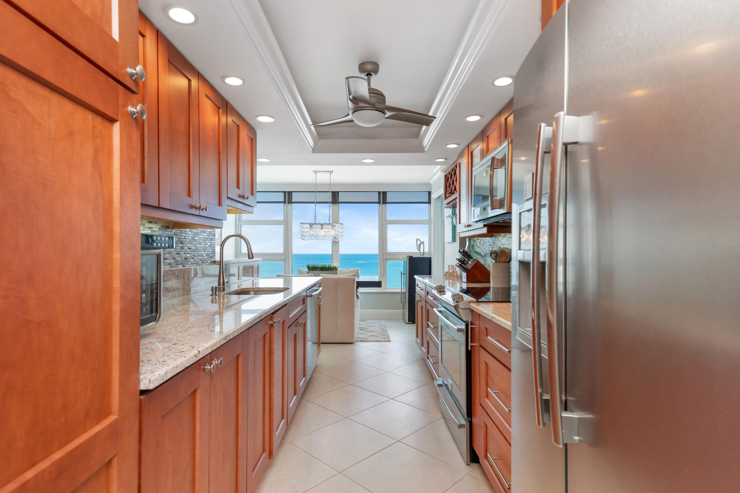 1620 S Ocean Boulevard 10m, Lauderdale-By-The-Sea Unit: 10m