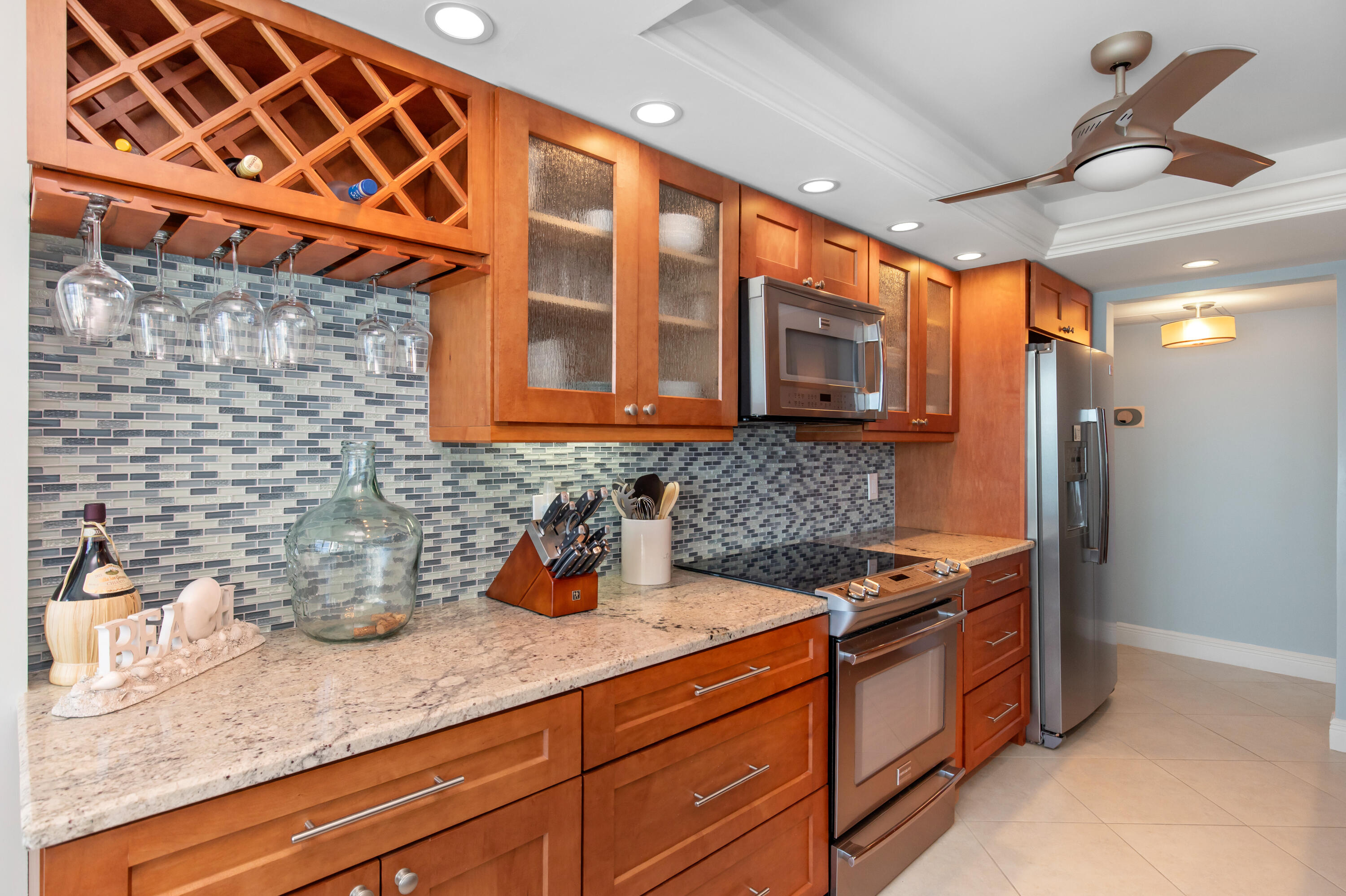 1620 S Ocean Boulevard 10m, Lauderdale-By-The-Sea Unit: 10m
