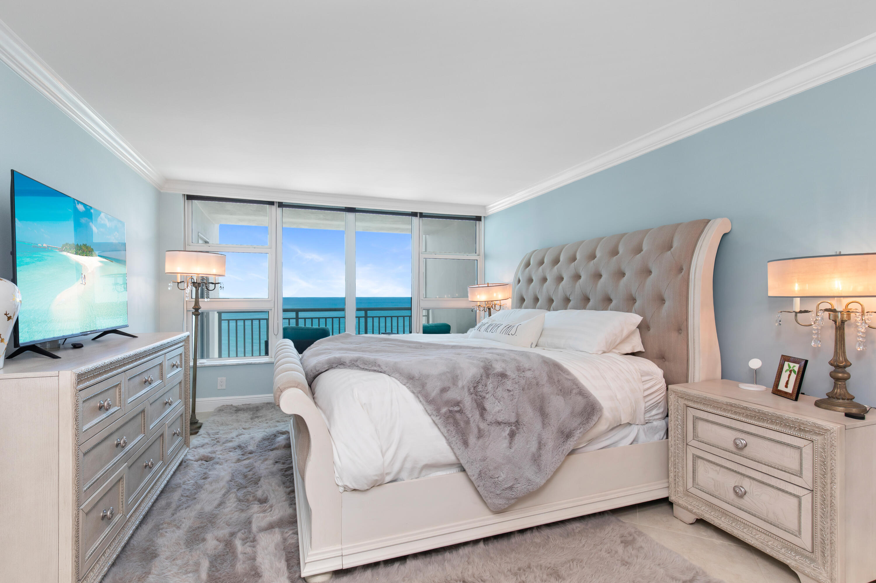 1620 S Ocean Boulevard 10m, Lauderdale-By-The-Sea Unit: 10m