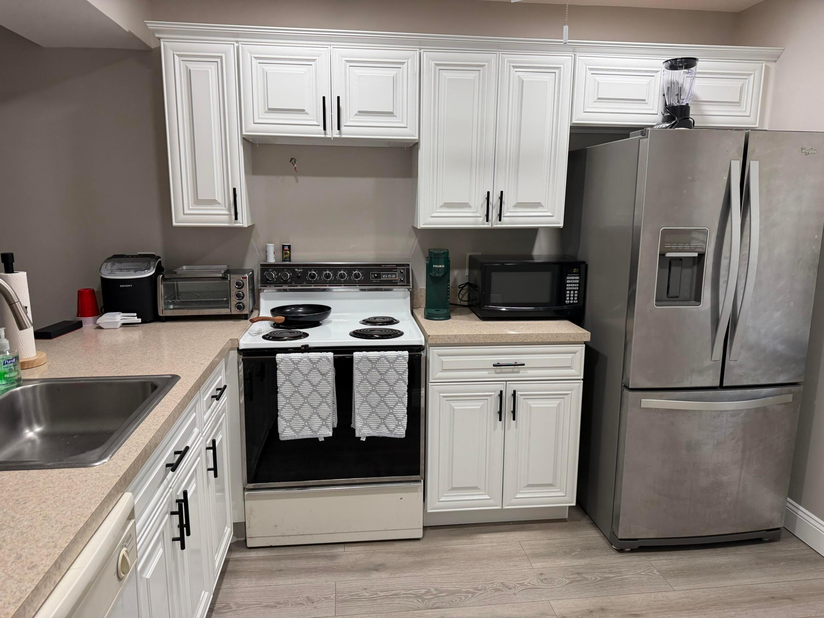 2613 Nassau Bend B1
