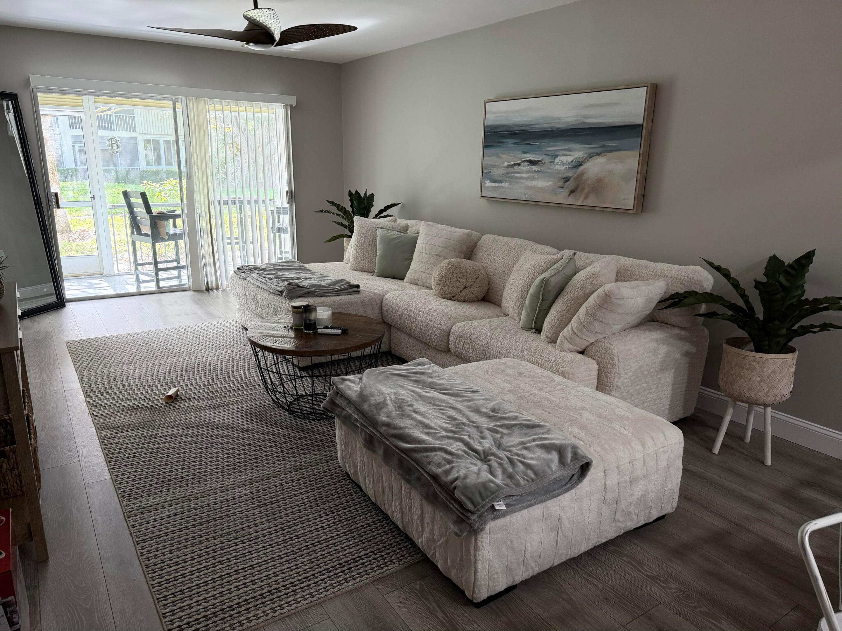 2613 Nassau Bend B1