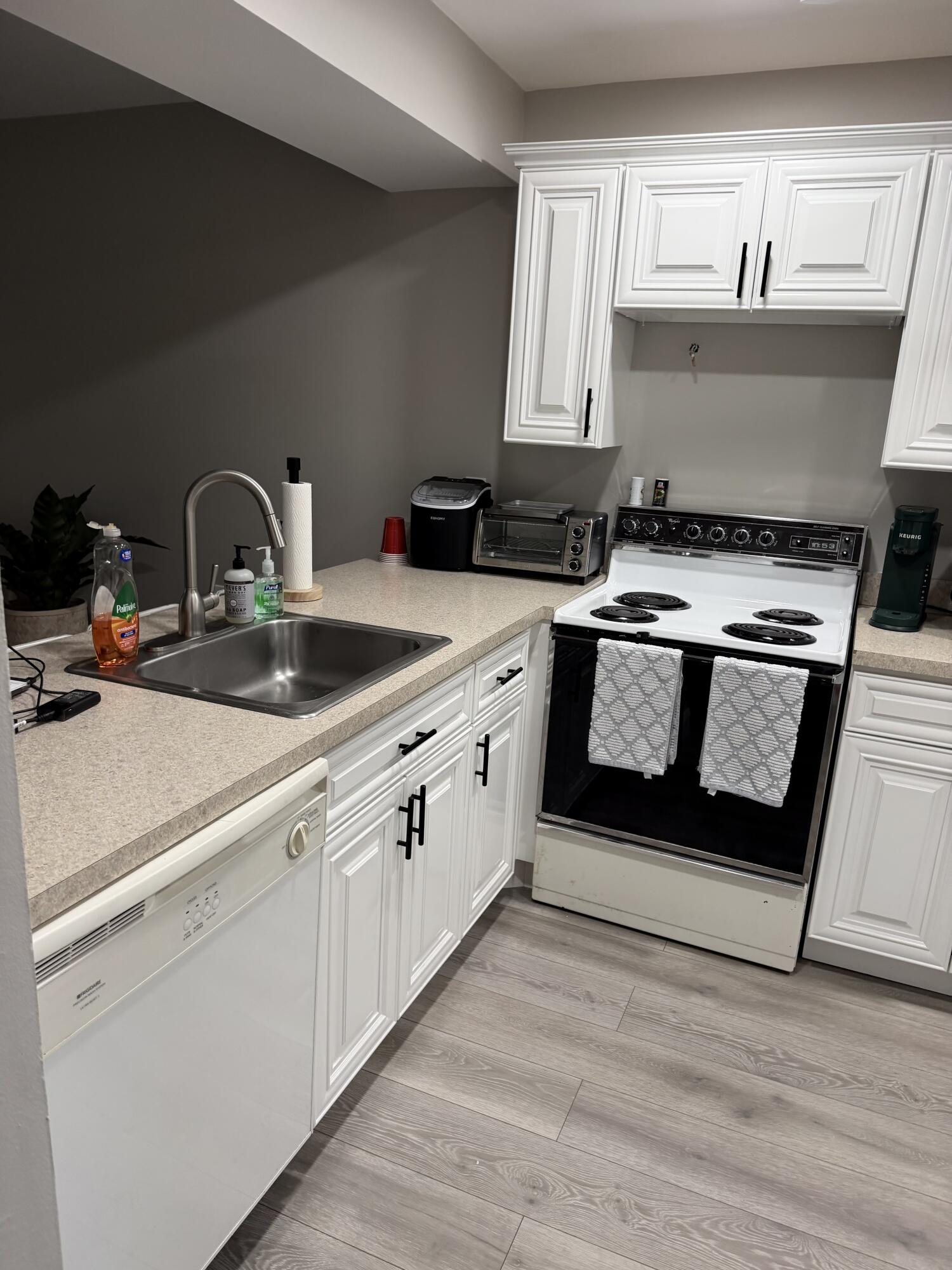 2613 Nassau Bend B1