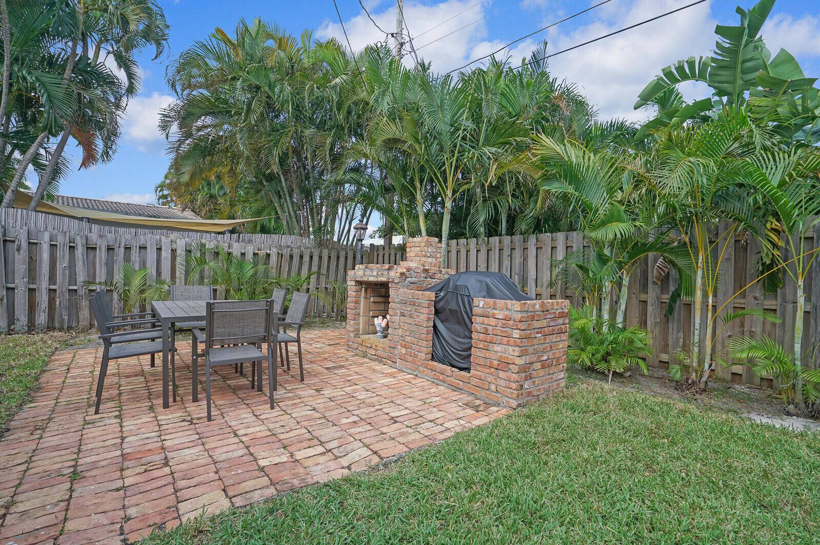 1333 SE 8TH Street