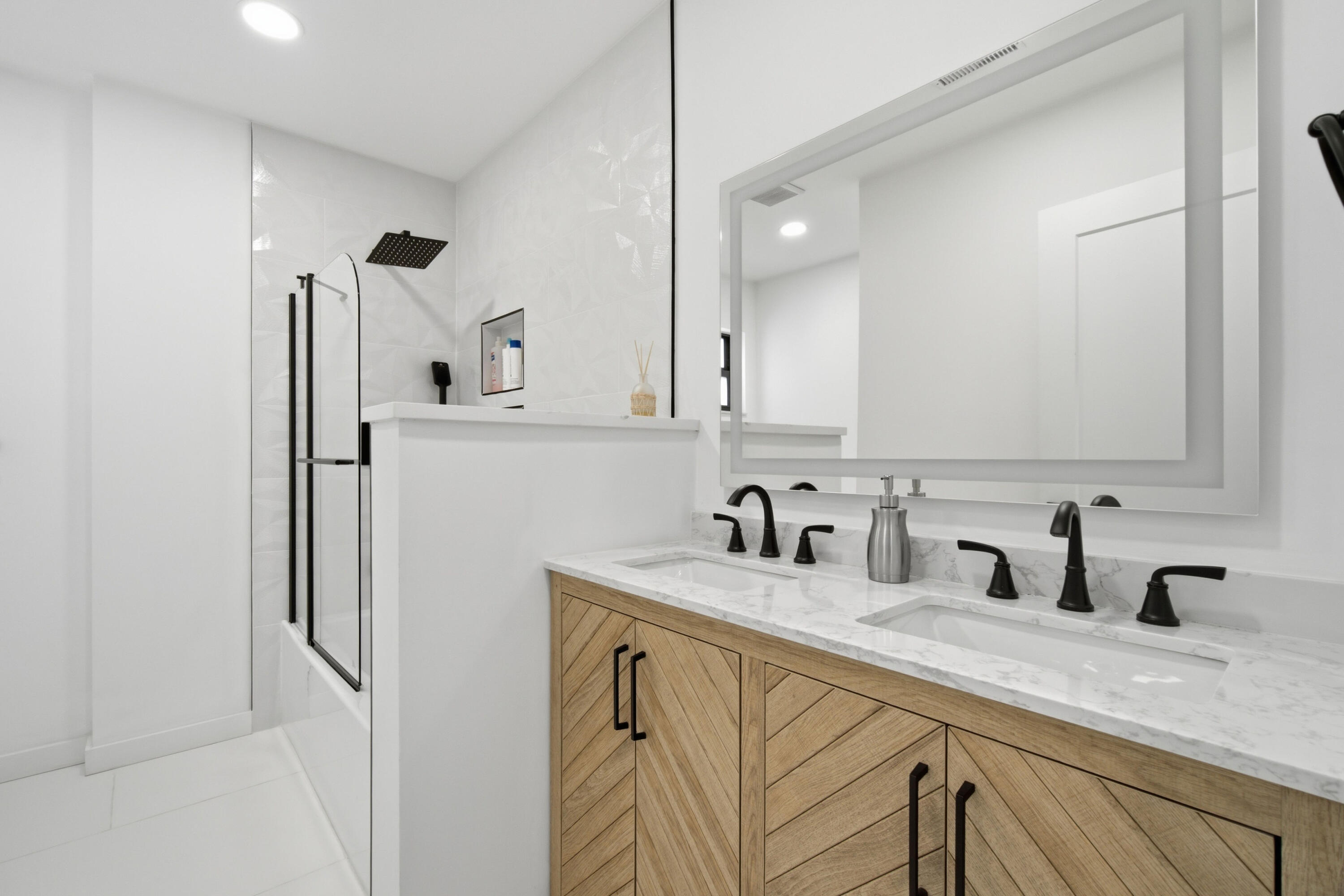 1333 SE 8TH Street