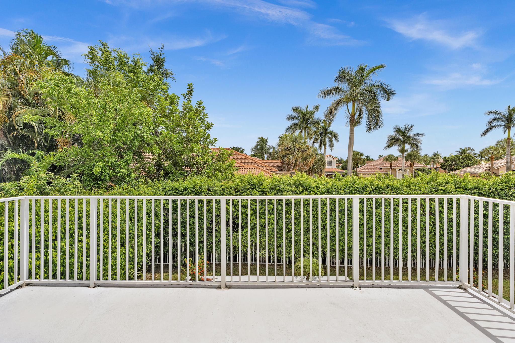 10823 Tea Olive Lane