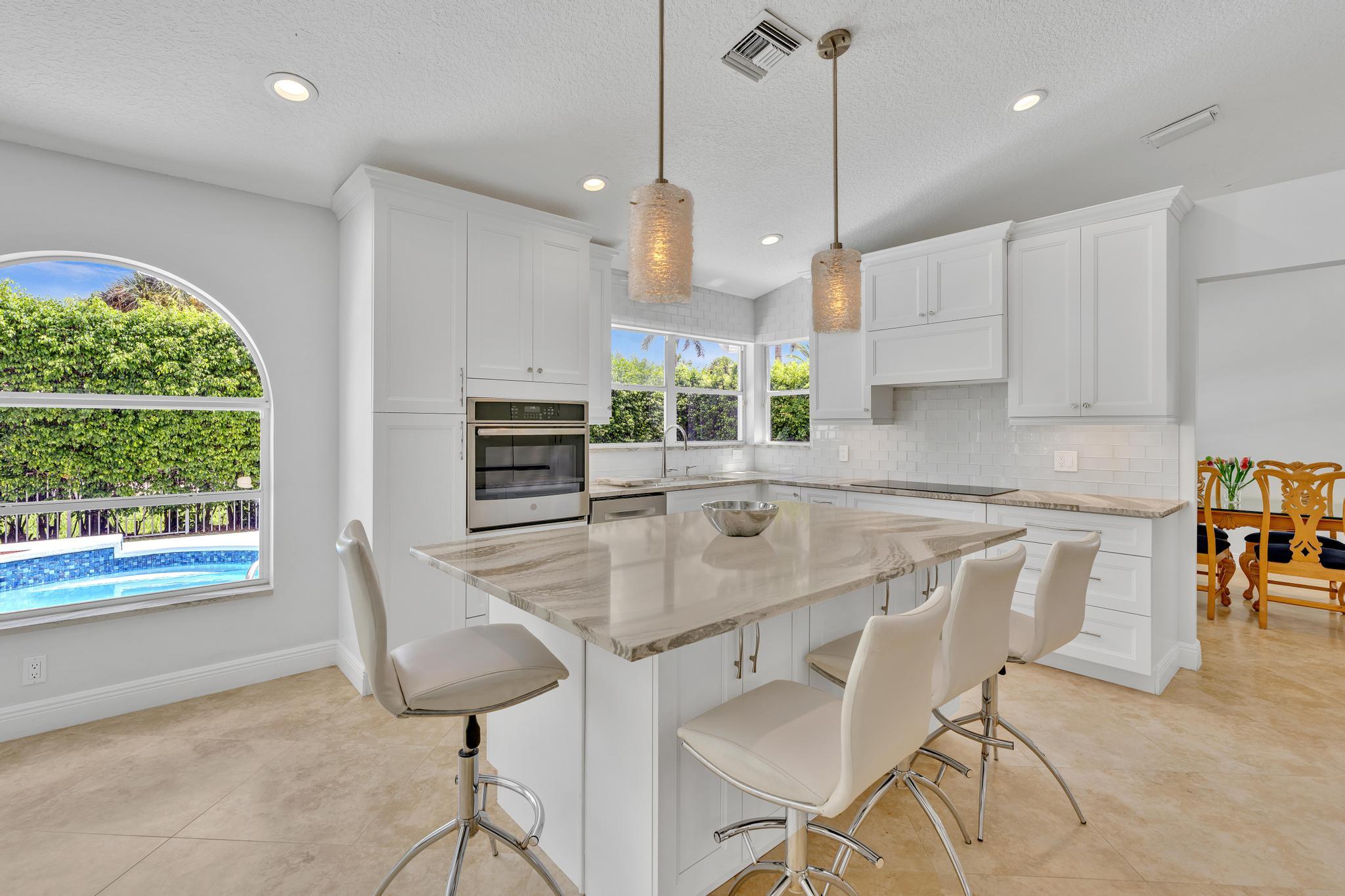 10823 Tea Olive Lane
