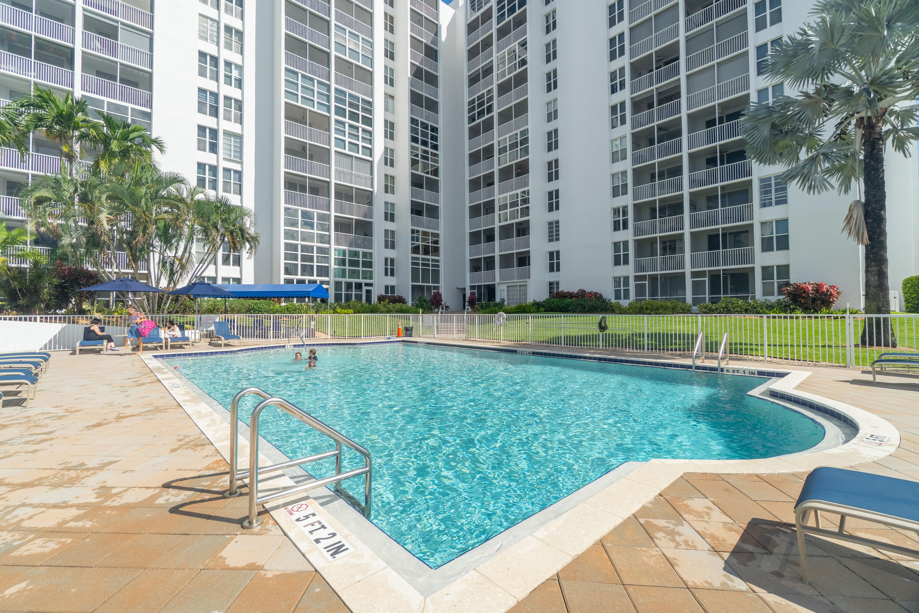 1391 S Ocean Boulevard 805